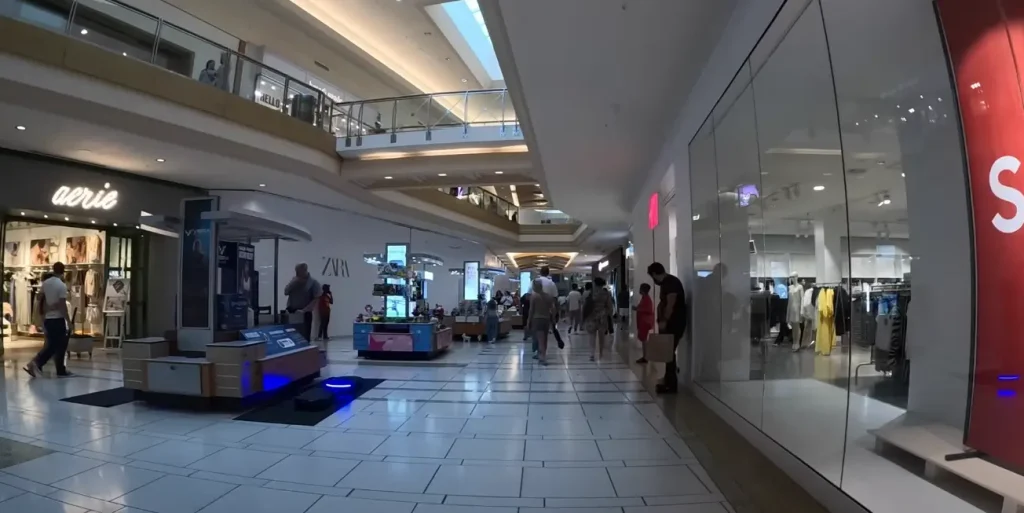 lower-level-of-international-plaza-and-bay-area-1024x513