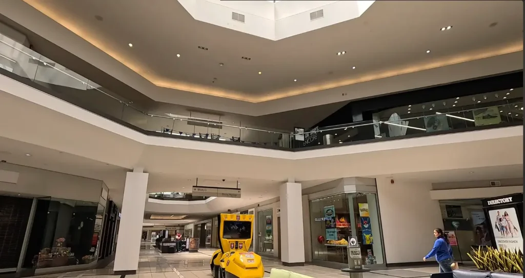 quaker bridge mall awesome view